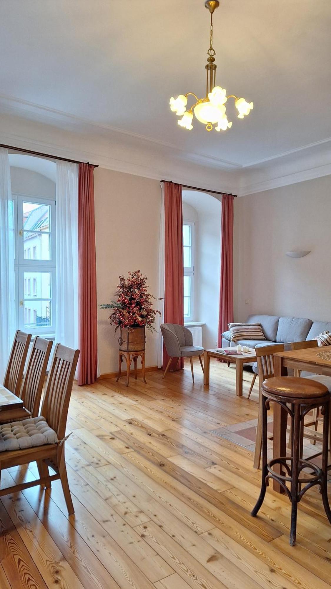 Stadtpalais Romantik-Suite 3 Zimmer Maximal 6 Personen 包岑 外观 照片