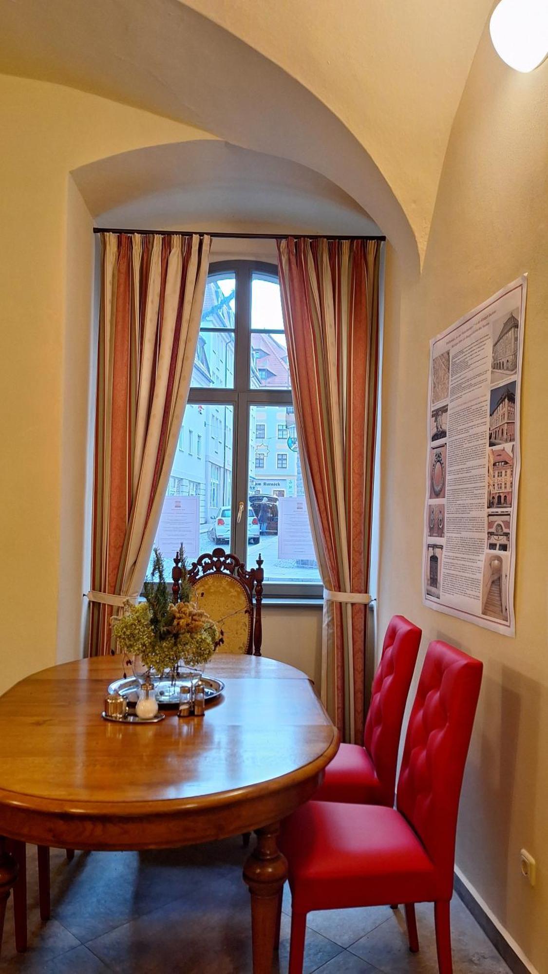 Stadtpalais Romantik-Suite 3 Zimmer Maximal 6 Personen 包岑 外观 照片