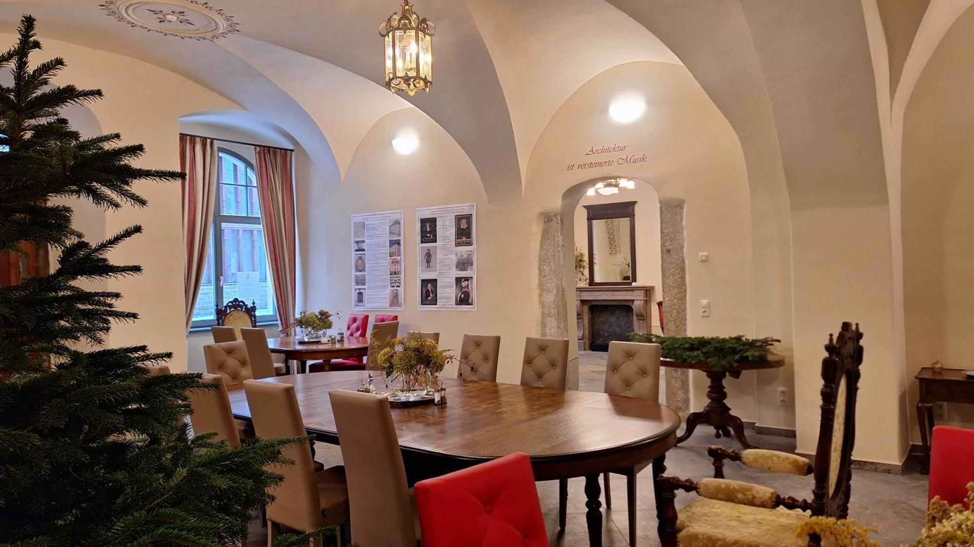 Stadtpalais Romantik-Suite 3 Zimmer Maximal 6 Personen 包岑 外观 照片