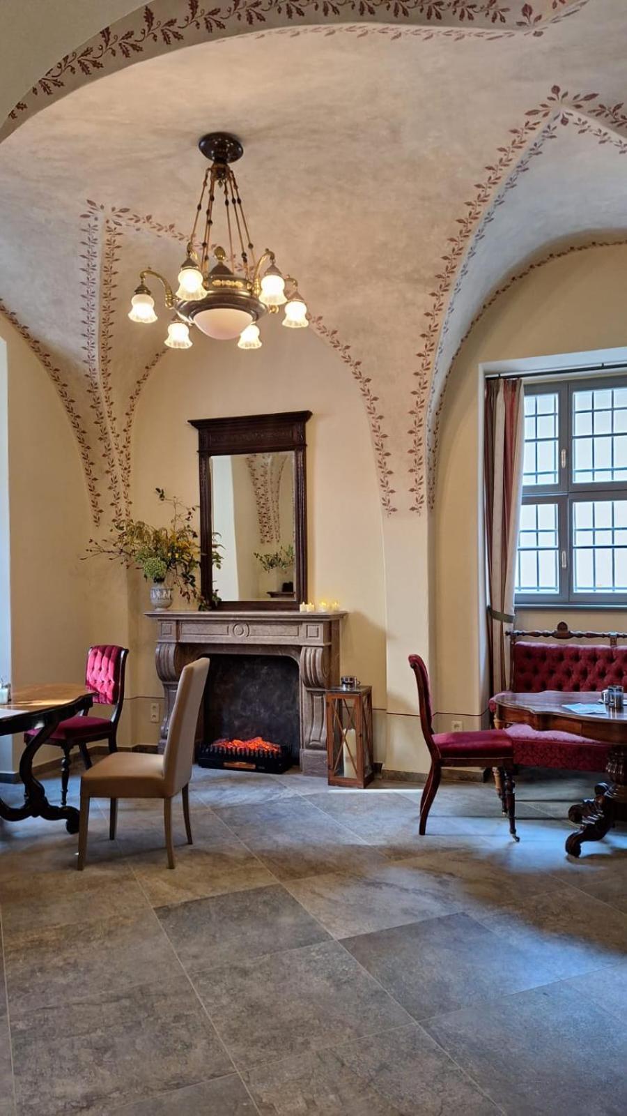 Stadtpalais Romantik-Suite 3 Zimmer Maximal 6 Personen 包岑 外观 照片